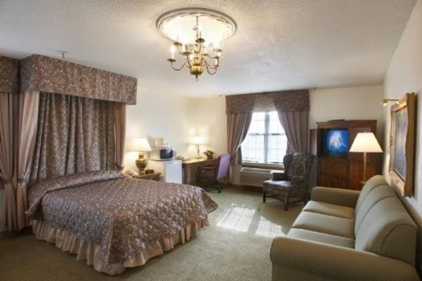 LODGE HOTEL AND CONFERENCE CENTER (Bettendorf)